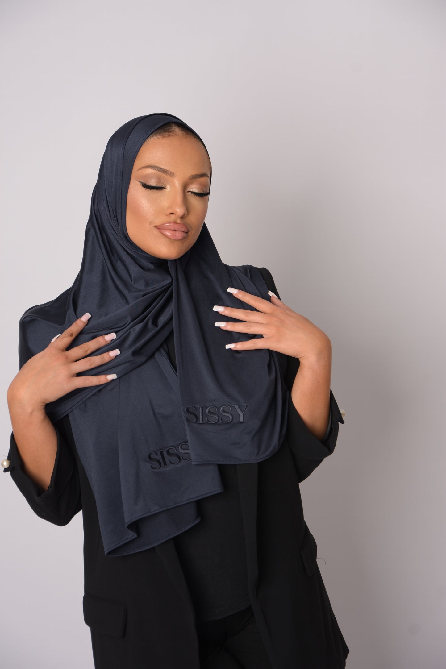 LOVELY NAVY
